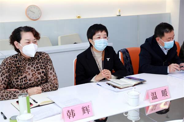 汽车美容与装饰期中考试试卷:汽车美容装潢工四级理论知识d卷